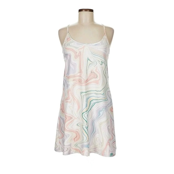 Old Navy Active Powersoft Marble Print Activewear Dress - Picture 2 of 9